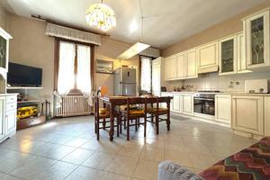 Trilocale con soffitta in Via Boccaccio