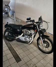 Harley davidson sportster 883