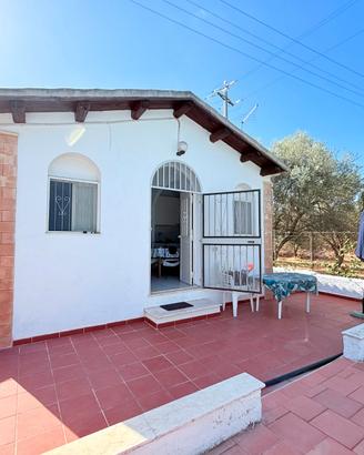 Arenella | Villino in residence con piscina