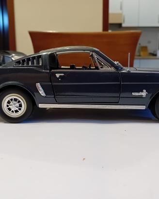 Automobilia FORD MUSTANG