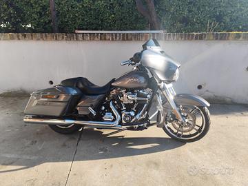 Harley-davidson FLHX Street Glide Special 103