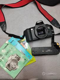 Fotocamera Canon EOS 500 QD con accessori