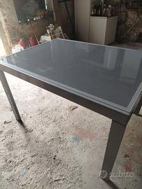 Tavolo allungabile grigio
