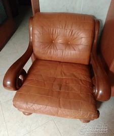 poltrona in pelle /legno,vintag