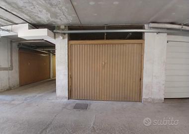 Garage box Clarina