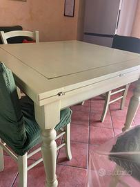 tavolo +4 sedie incluse