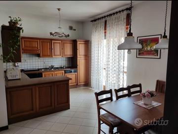appartamento alloggio quadrilocale arredato 