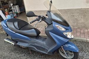 SUZUKI BURGMAN UH150 
