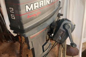 Motore Mariner 25 CV, 2 tempi