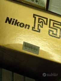 Nikon F5 perfetta 