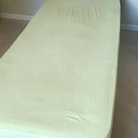 Letto singolo in legno con doghe incluse