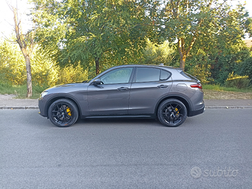 Alfa Romeo stelvio 2.2 Q4 210 CV anno 2017