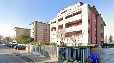 Box / Garage di 15 m² a Parma