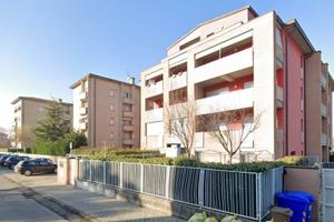 Box / Garage di 15 m² a Parma