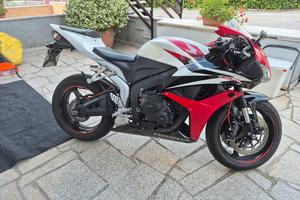 honda cbr600rr