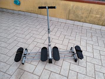 attrezzo ginnico per cosce e glutei
