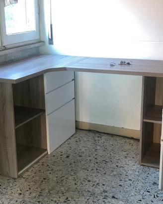 Scrivania a L - zona Perugia