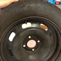 4 gomme antineve con cerchi in ferro