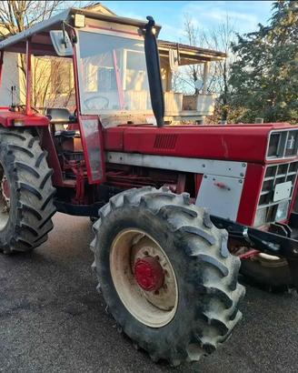 Trattore Case IH 844s
