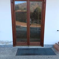 Finestre di varie dimensioni con doppio vetro