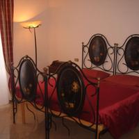 Letto antico '800 in ferro inserti dipinti a mano