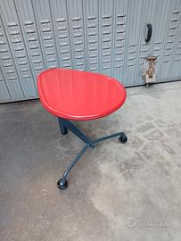 TAVOLINO MOD 112  KICK  DISEGN DA KITA PER FASSINA