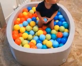 piscina con palline 