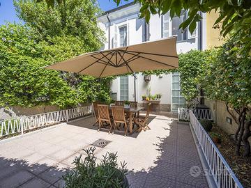 Casa indipendente di 160 m² con 5 locali a Parma