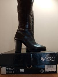 stivali alti in pelle nera con tacco nuovi n 36