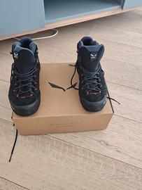 scarponcini da trekking salewa