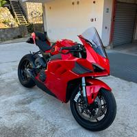 Panigale v4