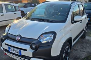 FIAT Panda 1.0 FireFly S&S Hybrid CROSS