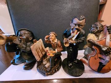 statuette 