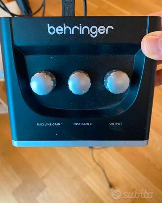 Scheda audio Behringer U-Phoria um2