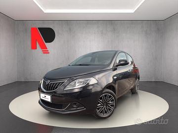 Lancia Ypsilon 1.0 FireFly 5 porte S&S Hybrid Silv
