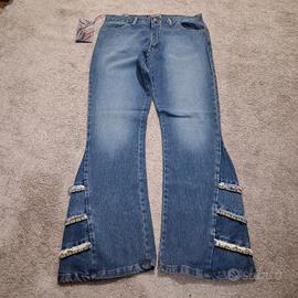 Jeans donna vintage 2000s a Zampa d'elefante 