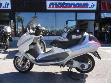 PIAGGIO X8 200 X8 200