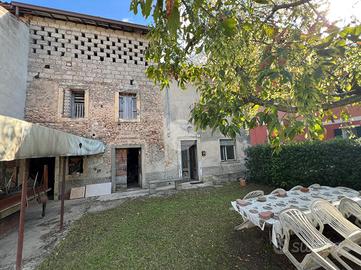 CASA DI CORTE A VERONA