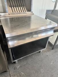 Base in acciaio inox per forno