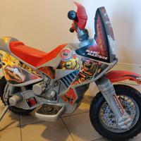 Moto bimbo power rangers a batteria