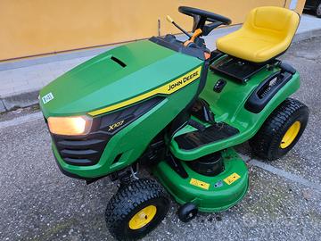 trattorino tagliaerba john deere X 107 solo 77 ore
