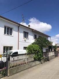 Immobile in asta di 230 m² con più di 5 locali e b