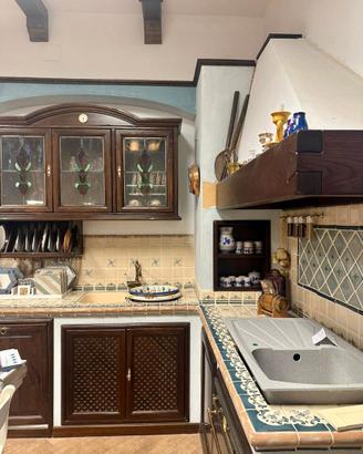 Nuova Cucina in Muratura Completa -Legno Massello