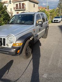 Jeep Cherokee 2.8 CRD 4x4 – 163 CV