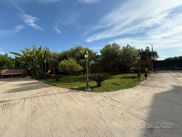 Appartamento al primo piano garage giardino