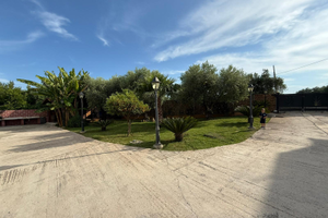 Appartamento al primo piano garage giardino