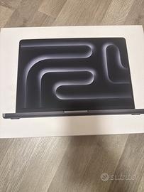 Macbook pro 14  chip m5 32gb 1 tb