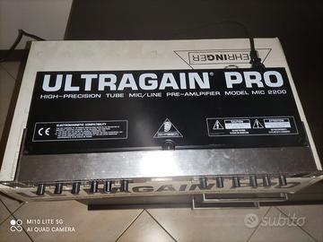 Behringer ULTRAGAIN PRO MIC2200 Audiophile Vacuum