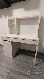 scrivania con lavagnetta magnetica 