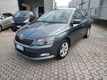 SKODA Fabia 1.2 TSI Ambition